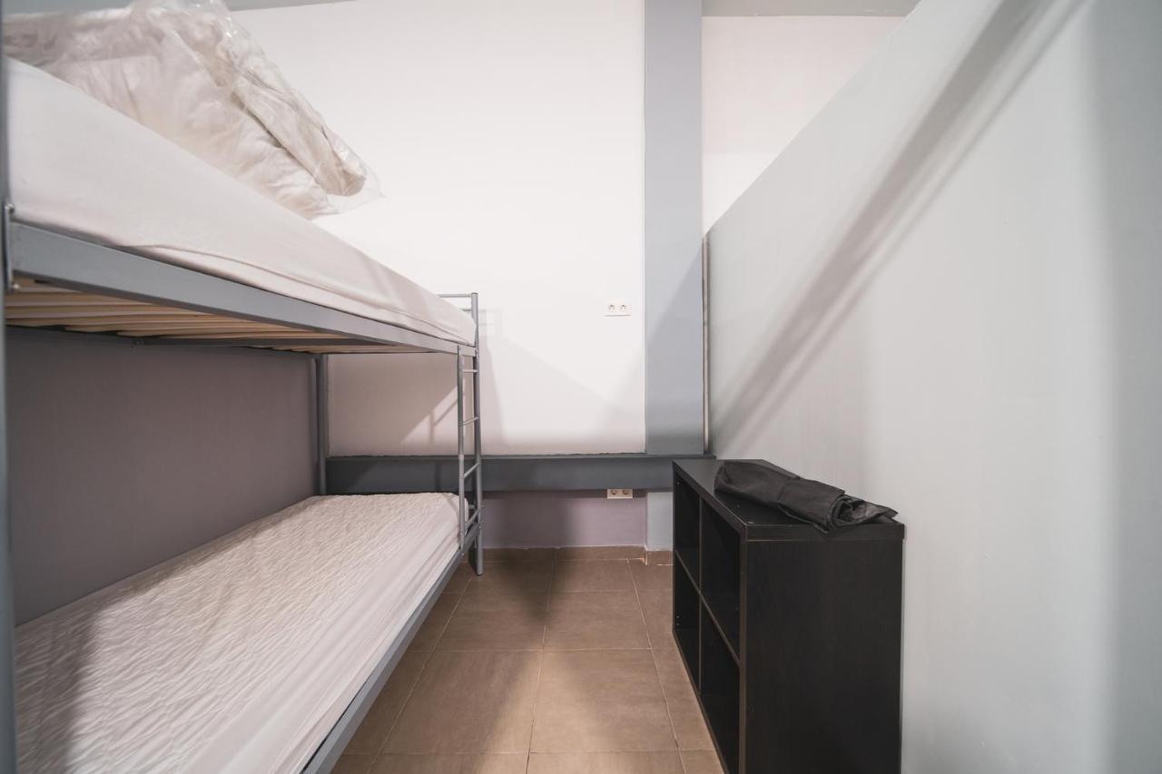 Albergue Barullo - Cubiculos - Literas - Habitaciones Саррия Екстериор снимка