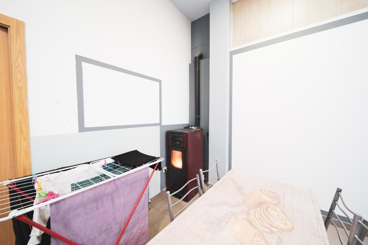 Albergue Barullo - Cubiculos - Literas - Habitaciones Саррия Екстериор снимка