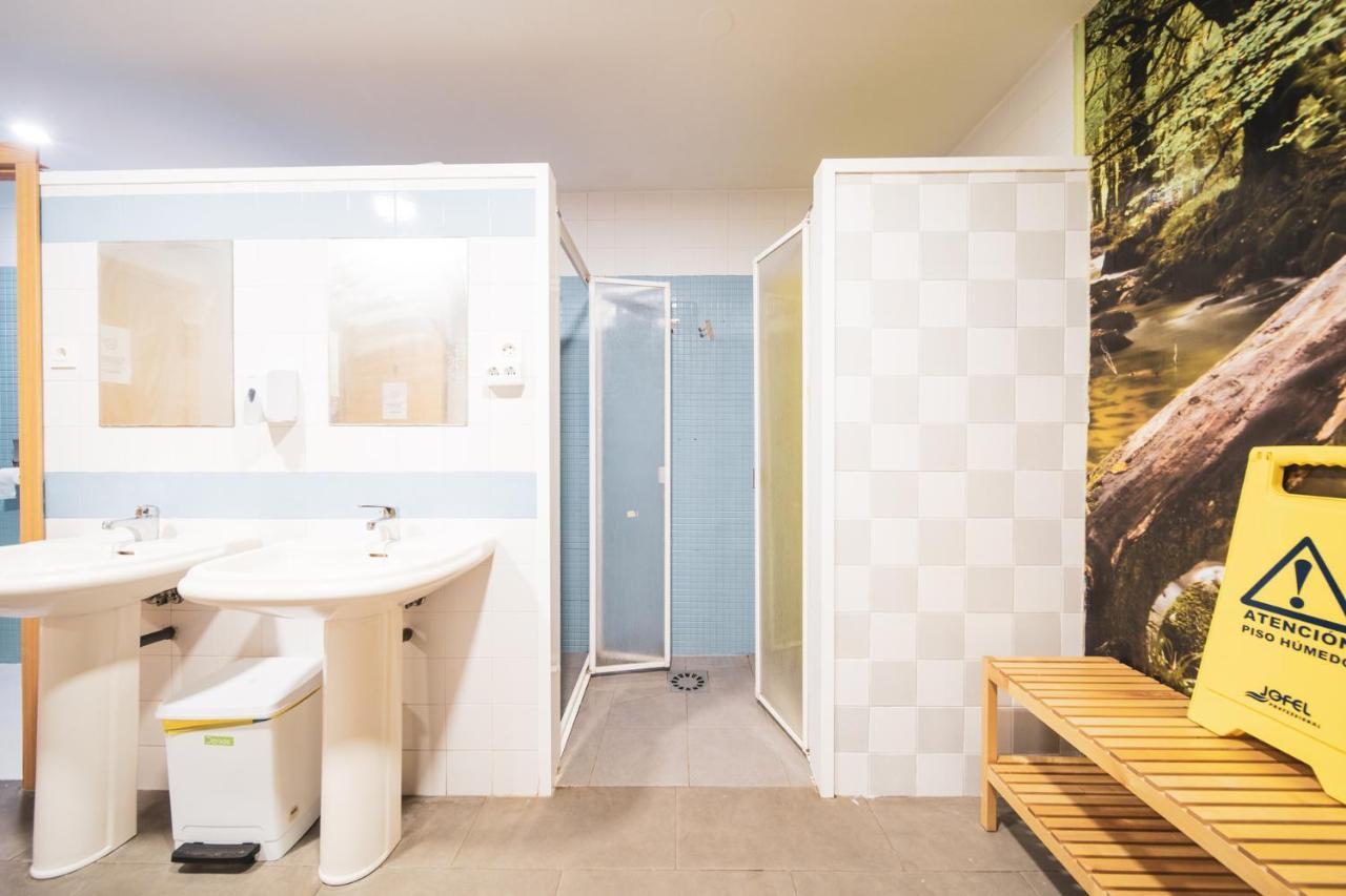 Albergue Barullo - Cubiculos - Literas - Habitaciones Саррия Екстериор снимка