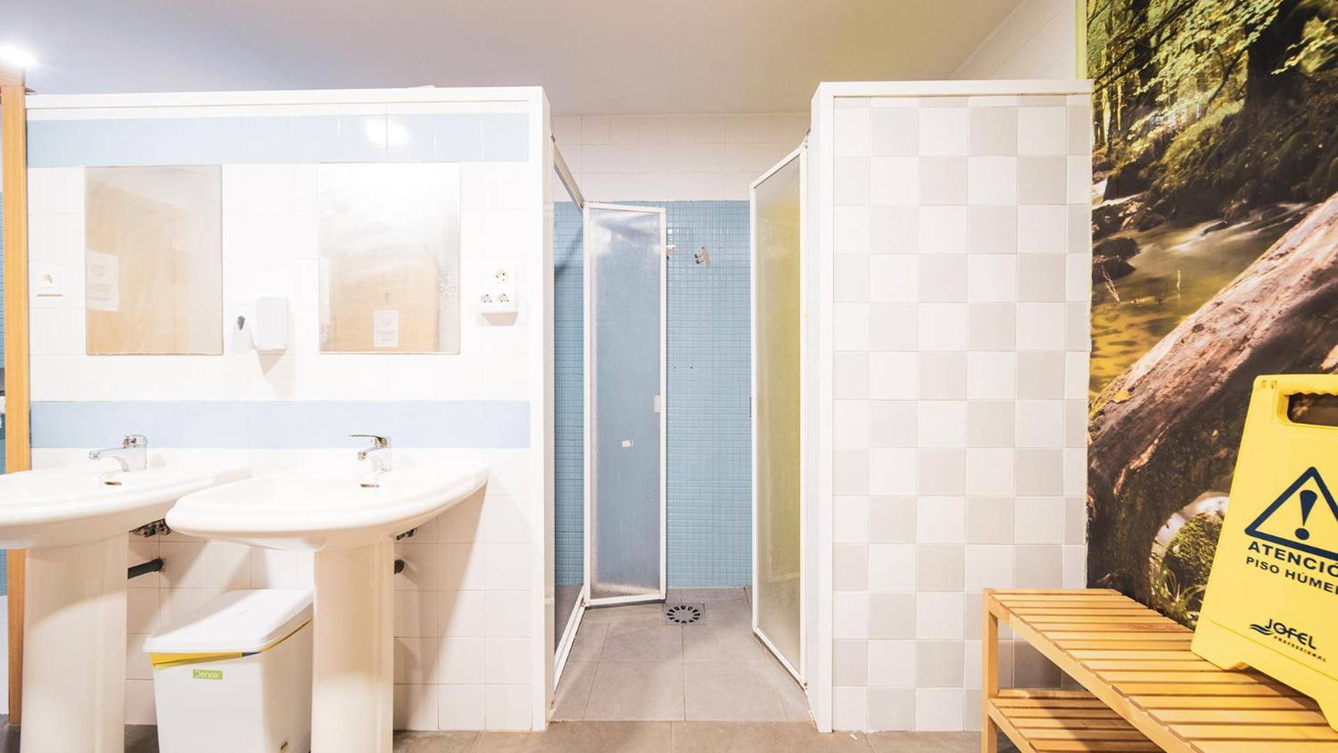 Albergue Barullo - Cubiculos - Literas - Habitaciones Саррия Екстериор снимка