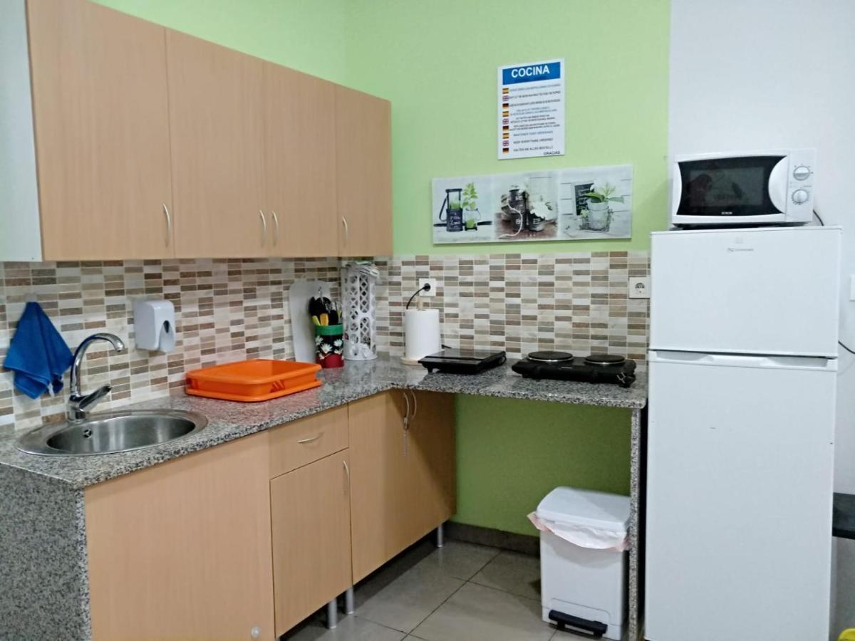 Albergue Barullo - Cubiculos - Literas - Habitaciones Саррия Екстериор снимка